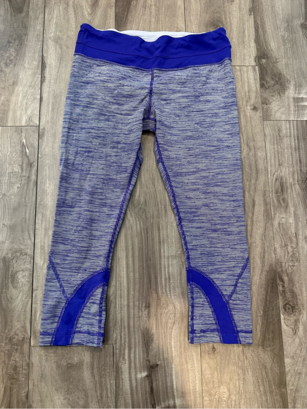 Lululemon Run inspire crop(size 8)